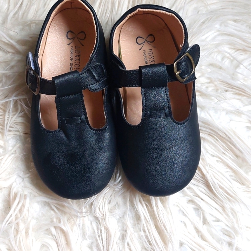 Black t-straps Mary janes girls 12 or EUR 30